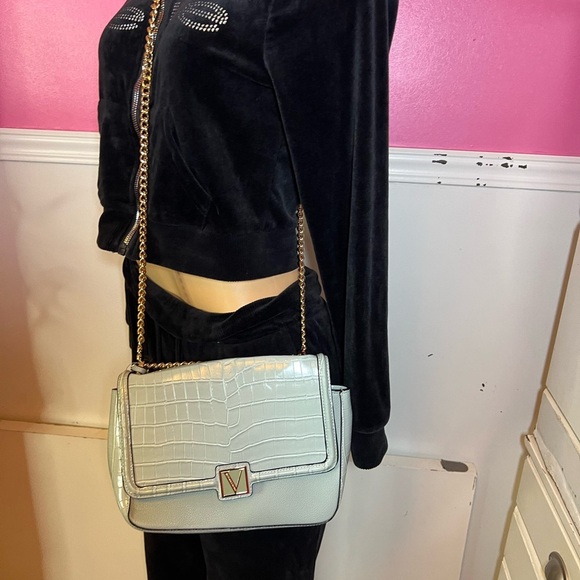 Elegant Mint Green Chain Shoulder Bag - Picture 8 of 8